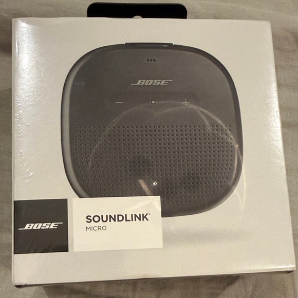 Bose SoundLink Micro Bluetooth Speaker - Picture 4 of 9